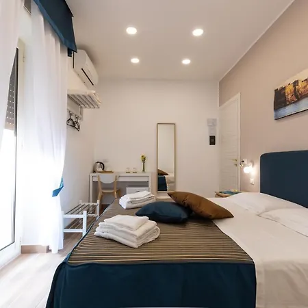 Bed and Breakfast Napolilive 4*
