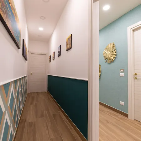 Napolilive Bed and Breakfast 4*