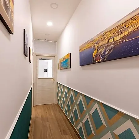 Napolilive 4* Nápoles