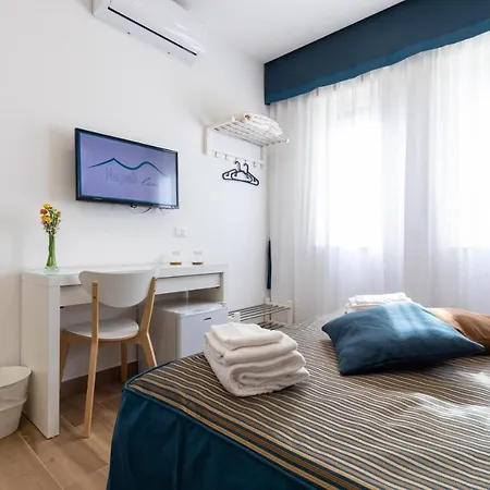 Oda ve Kahvaltı Napolilive