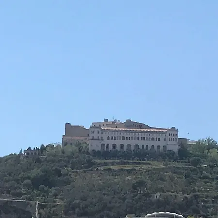 Napolilive Oda ve Kahvaltı Napoli