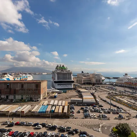 Oda ve Kahvaltı Napolilive 4*