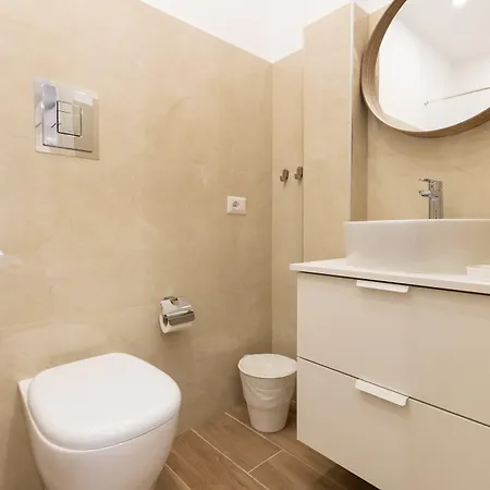 Napolilive Oda ve Kahvaltı 4*